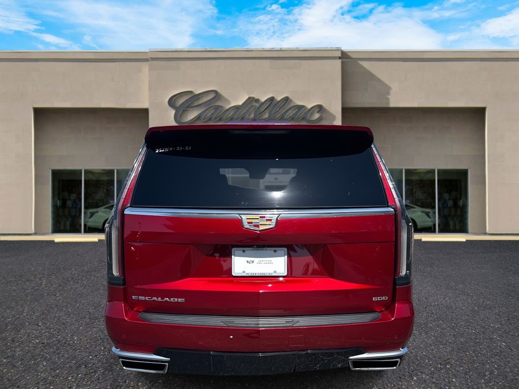 2023 Cadillac Escalade Premium Luxury photo 4