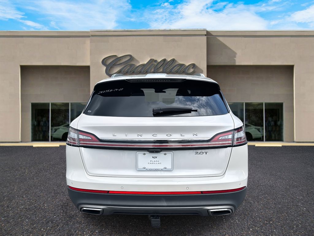 2019 Lincoln Nautilus Select photo 4