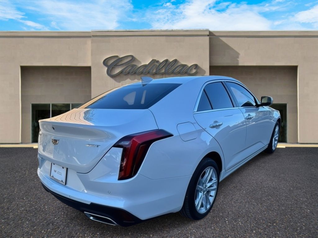 2025 Cadillac CT4 Luxury photo 3