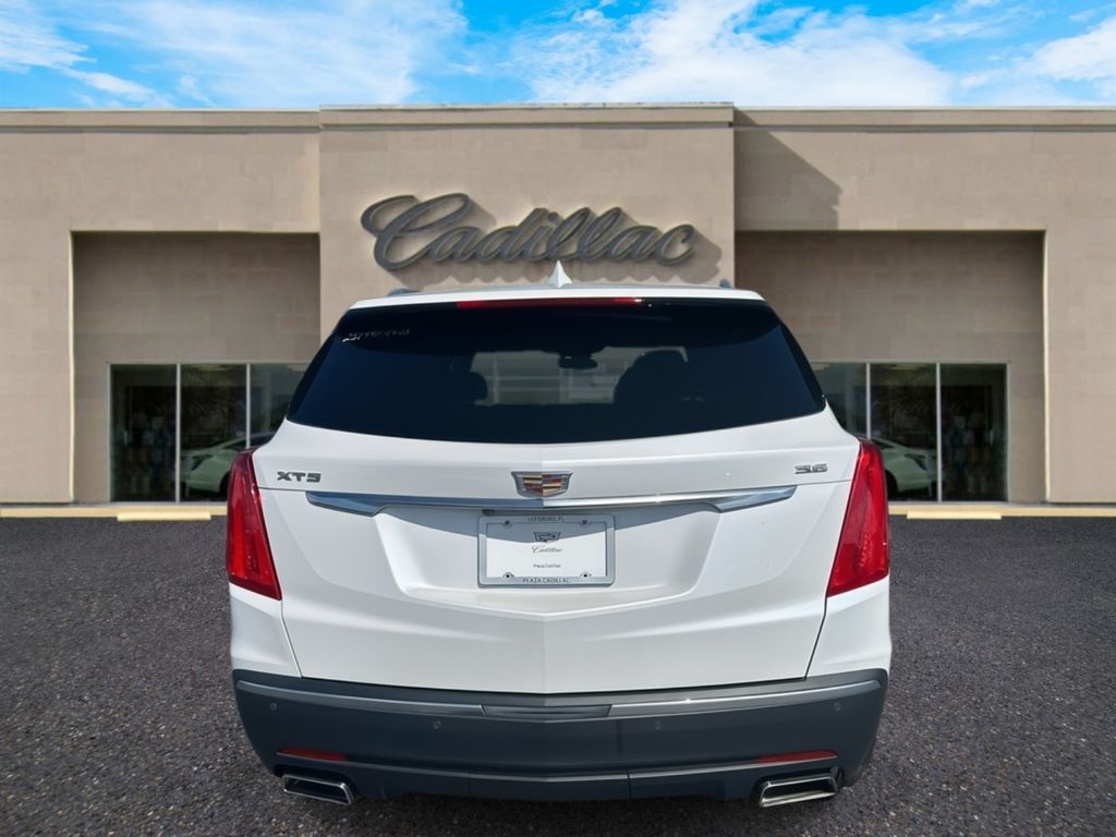 2019 Cadillac XT5 Luxury photo 3