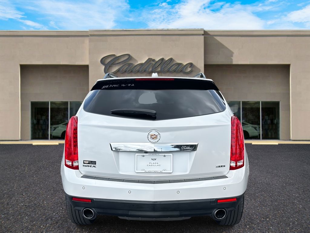 2016 Cadillac SRX Luxury photo 3