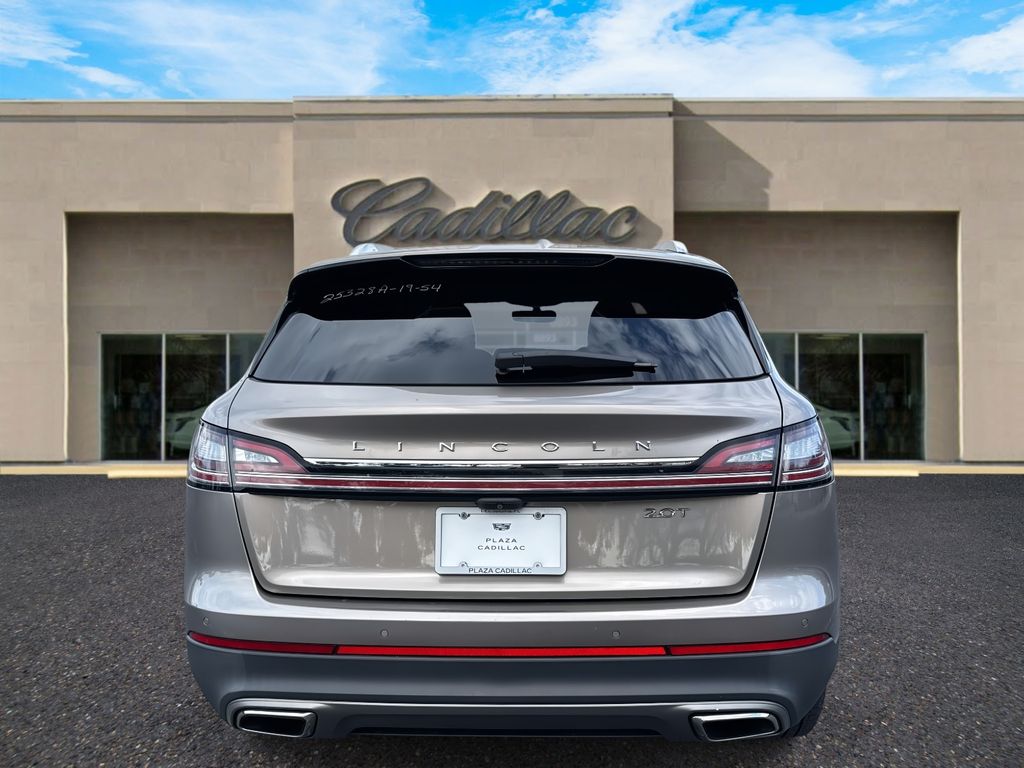 2019 Lincoln Nautilus Reserve photo 4