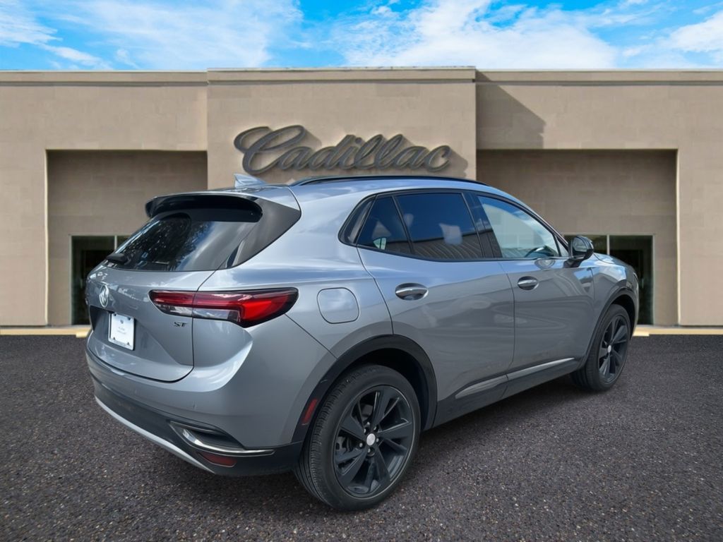 2021 Buick Envision Essence photo 3