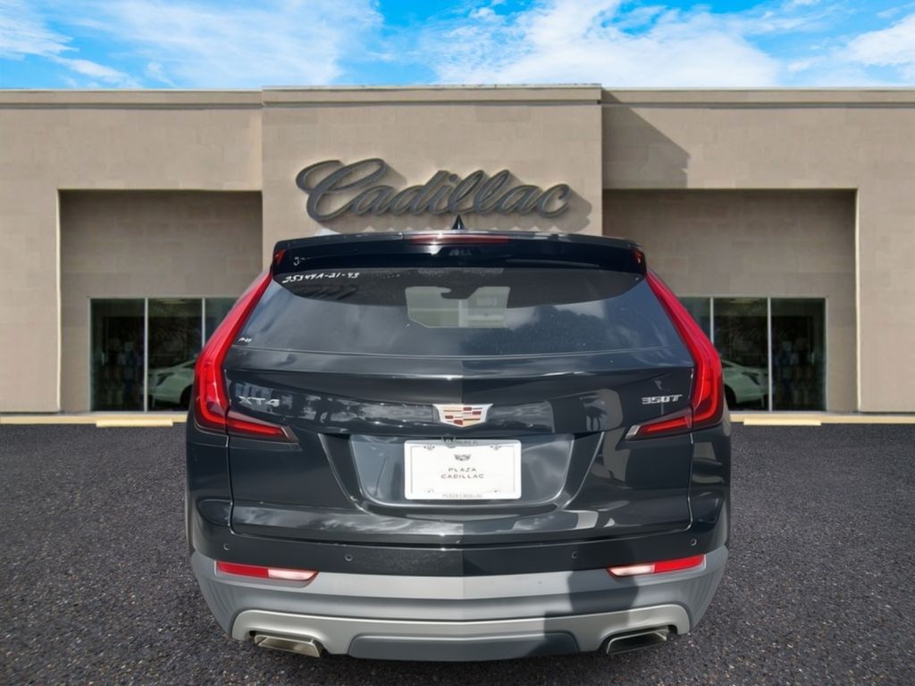 2021 Cadillac XT4 Premium Luxury photo 4