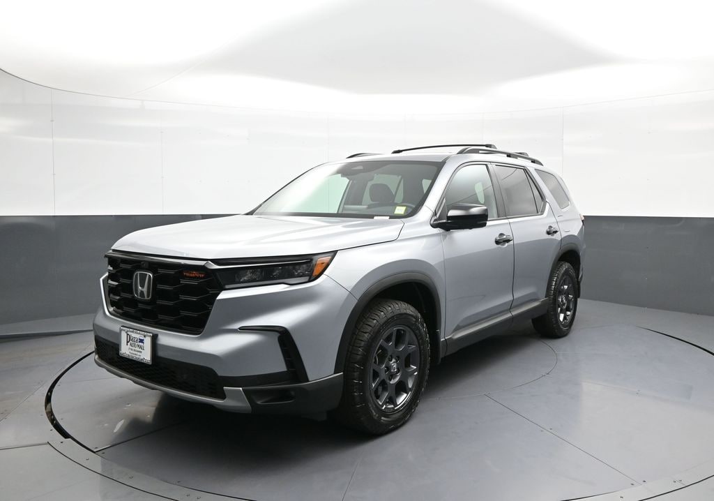 Certified 2025 Honda Pilot TrailSport SUV