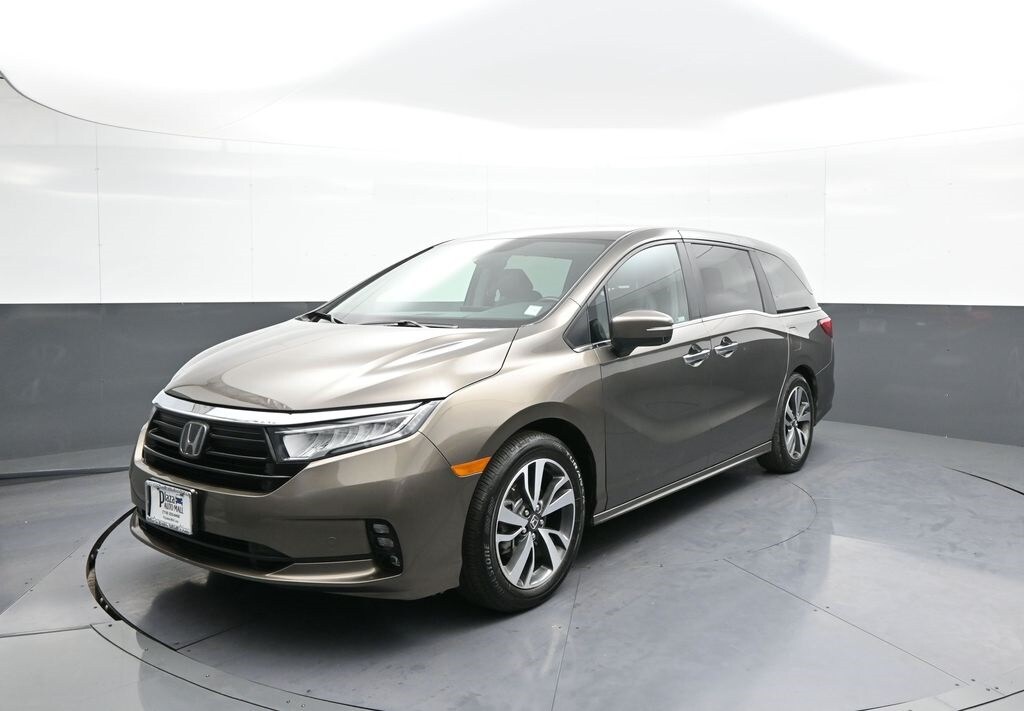 2023 Honda Odyssey Touring's photo