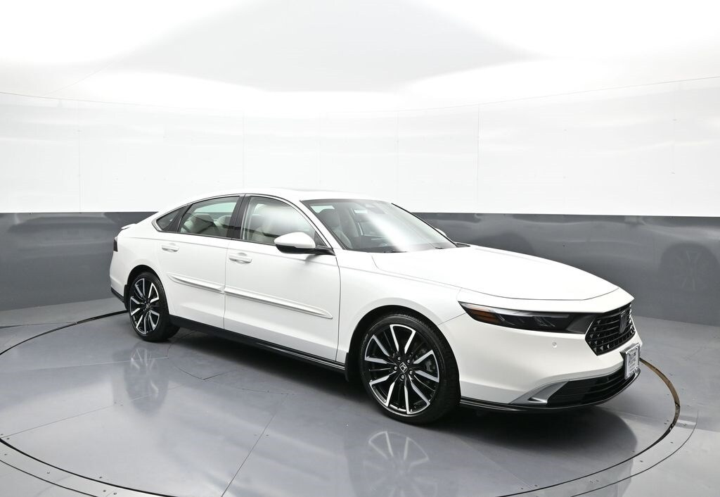 Certified 2023 Honda Accord Hybrid Touring Sedan