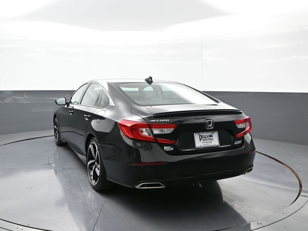 2022 Honda Accord Sport SE photo 2