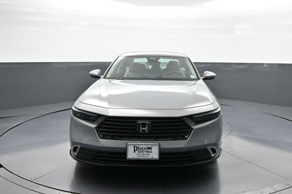 2025 Honda Accord Hybrid Touring photo 2