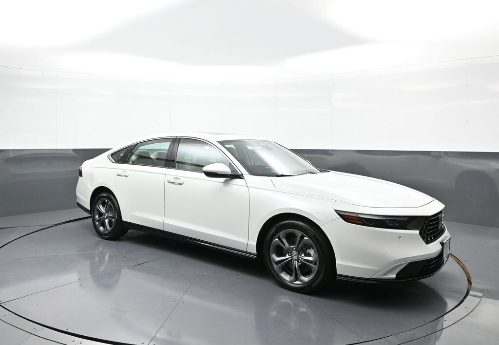 2025 Honda Accord Hybrid EX-L photo 4