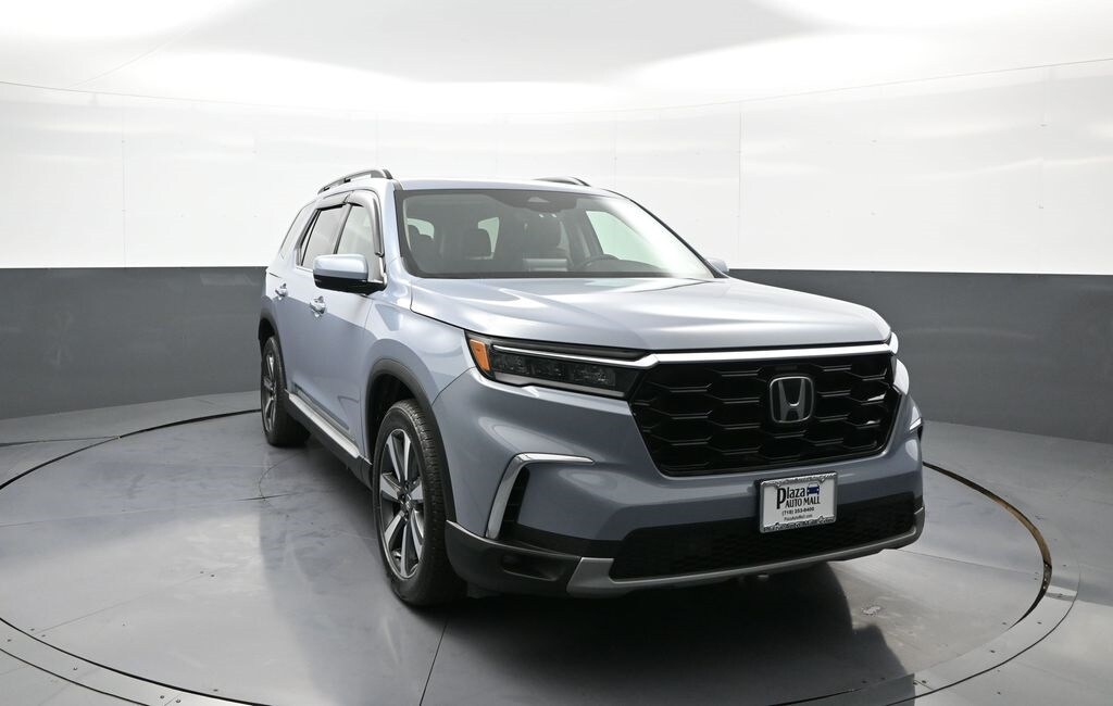 2024 Honda Pilot Touring photo 3
