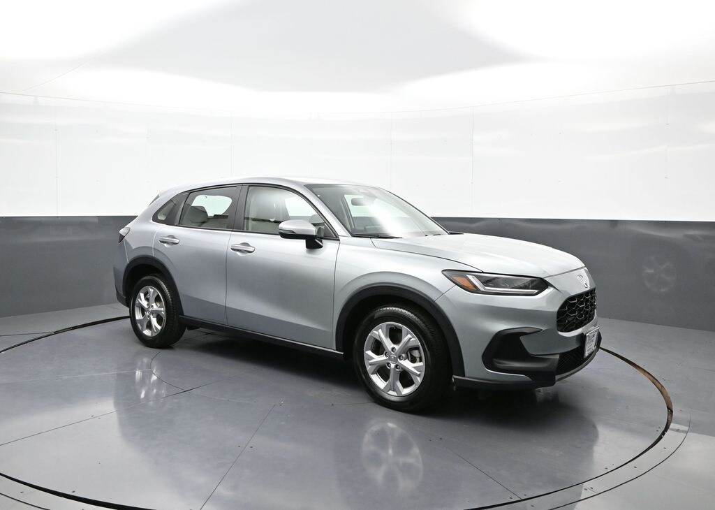 2025 Honda HR-V LX photo 4