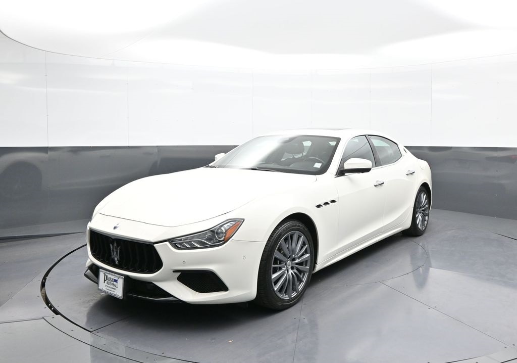 2022 Maserati Ghibli Modena's photo