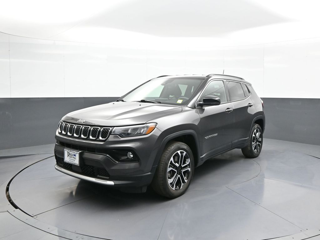 2023 Jeep Compass Limited 4X4's photo