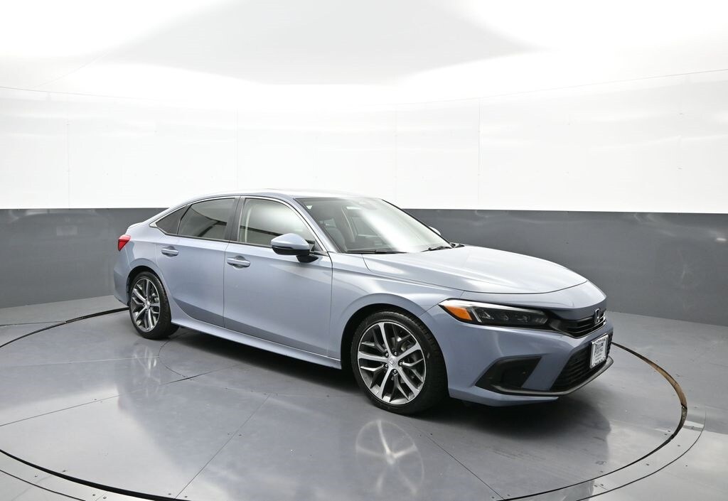 2022 Honda Civic Touring photo 4