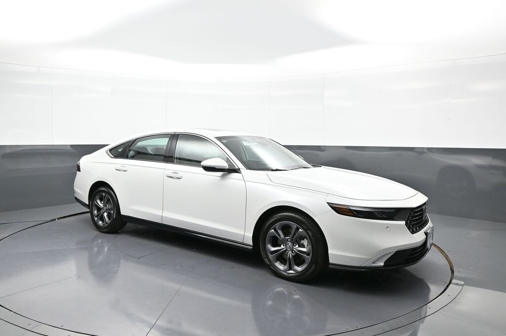2025 Honda Accord Hybrid EX-L photo 4
