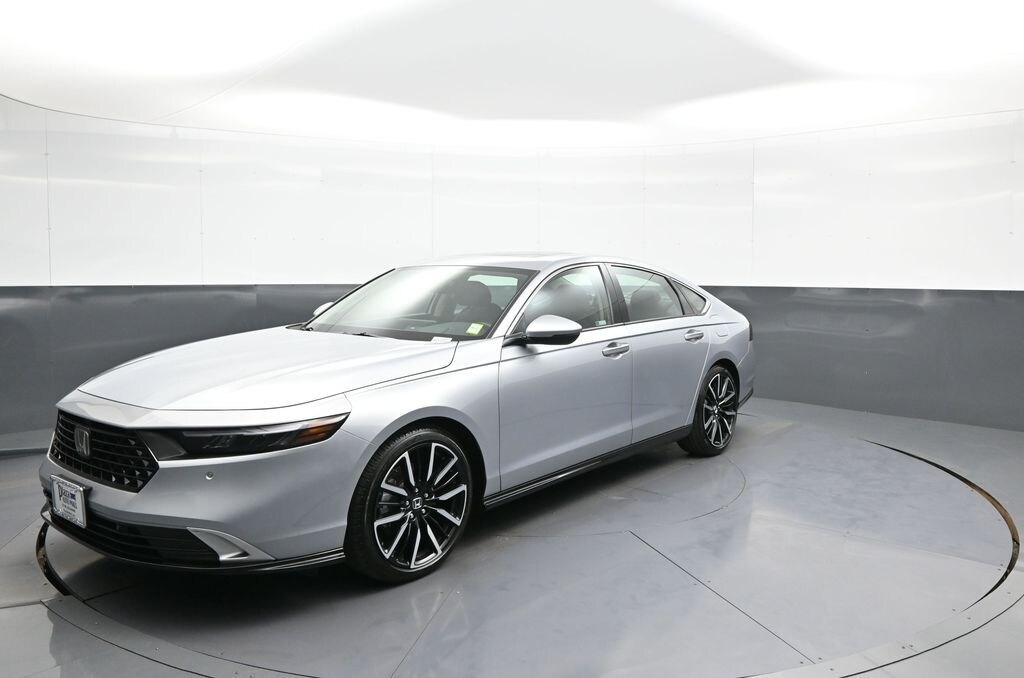 Used 2025 Honda Accord Hybrid Touring Sedan