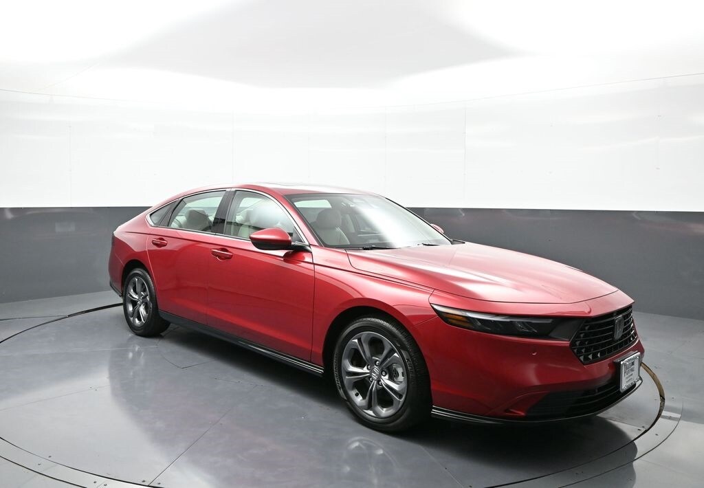 2024 Honda Accord Hybrid EX-L photo 4