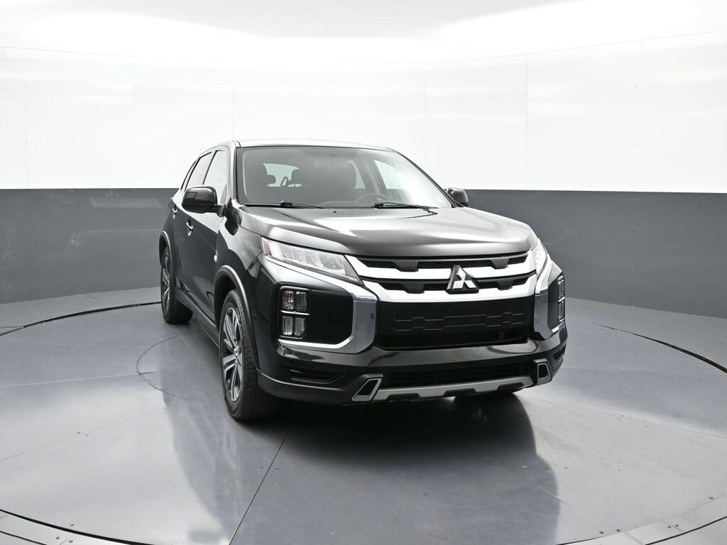 2020 Mitsubishi Outlander Sport ES photo 3