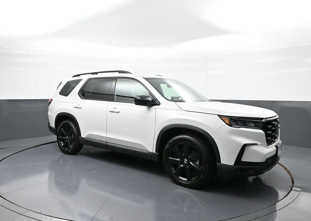 2025 Honda Pilot Black Edition photo 3