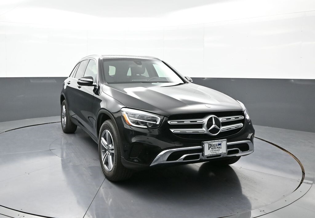 2021 Mercedes Benz GLC 300 4MATIC photo 2