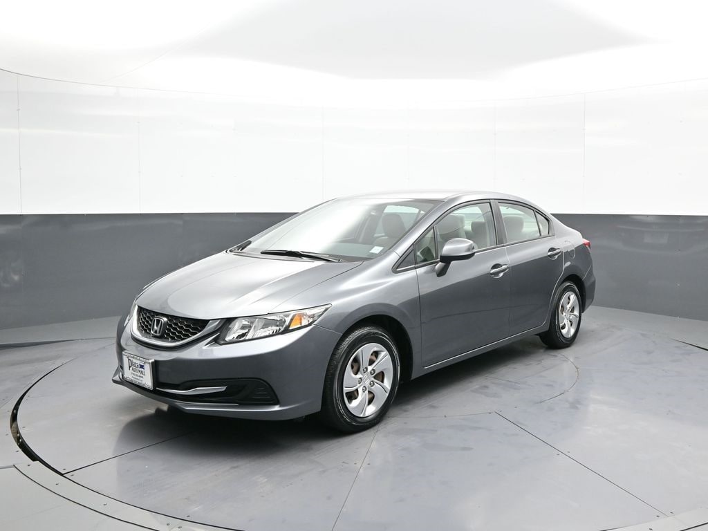 2013 Honda Civic LX's photo