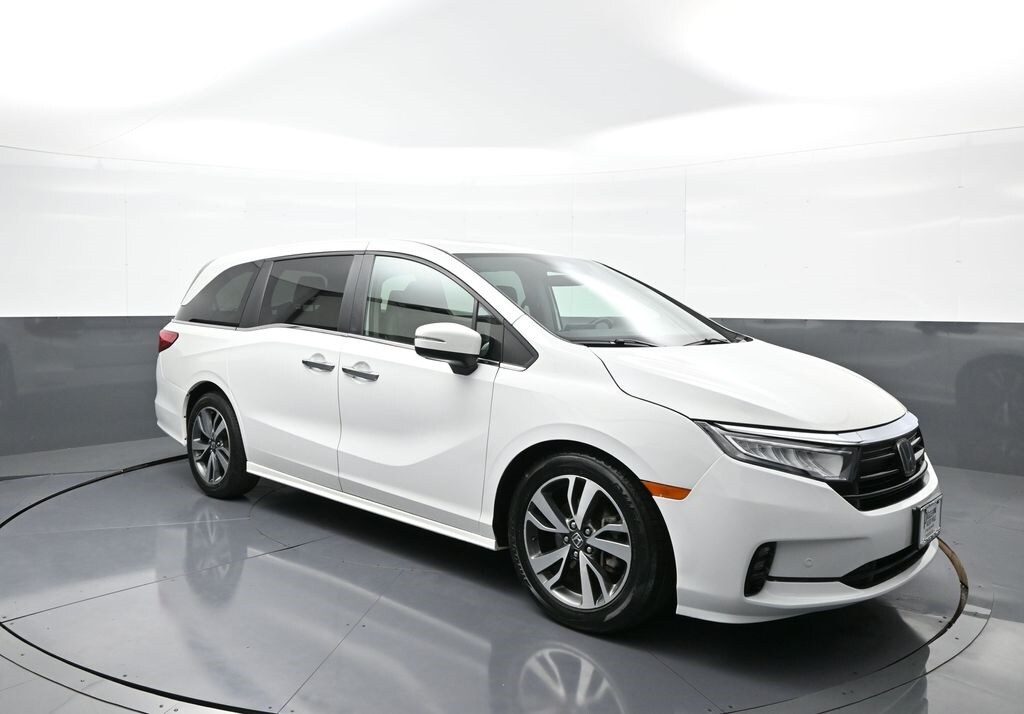 2022 Honda Odyssey Touring photo 4