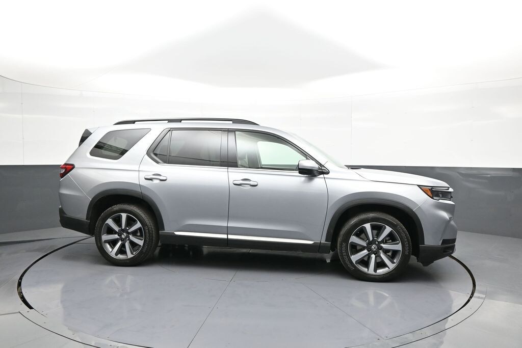 Certified 2023 Honda Pilot Touring SUV
