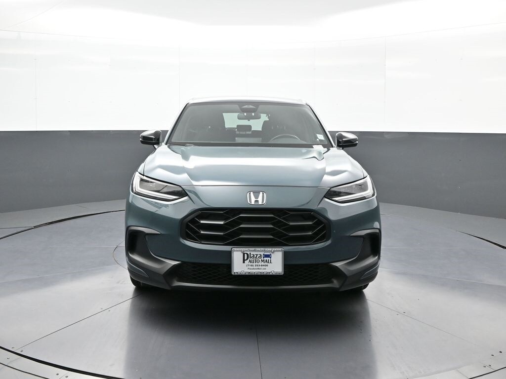 2025 Honda HR-V Sport photo 2