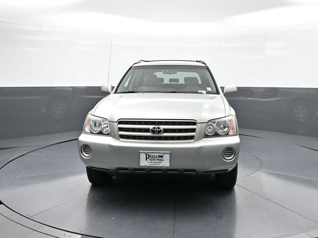 2003 Toyota Highlander photo 2