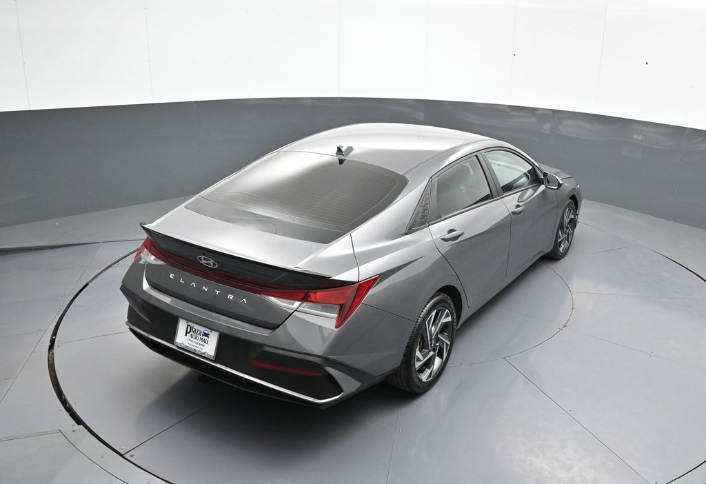 2025 Hyundai Elantra SEL - Photo 35