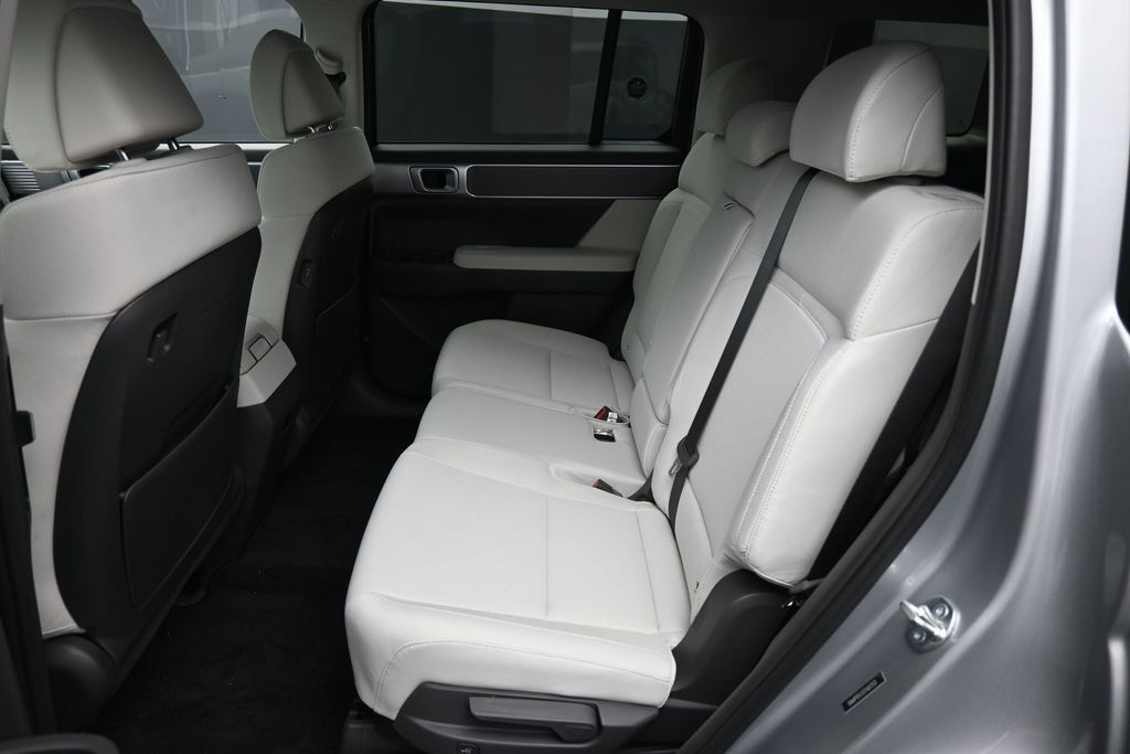2026 Hyundai Santa Fe SE - Photo 22