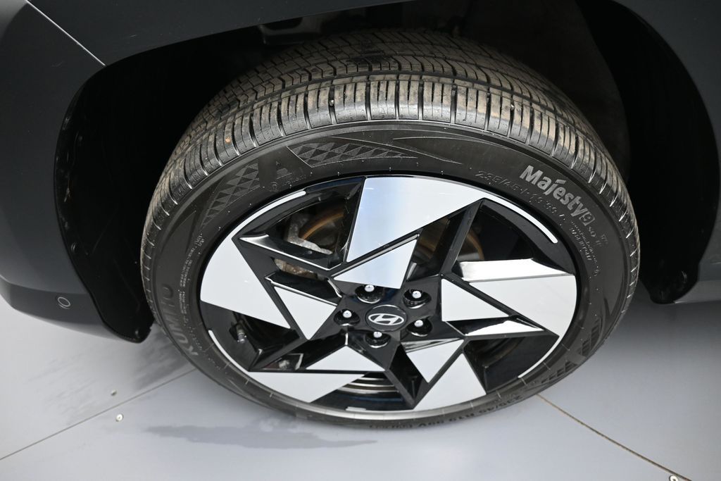 2024 Hyundai Kona Limited - Photo 13