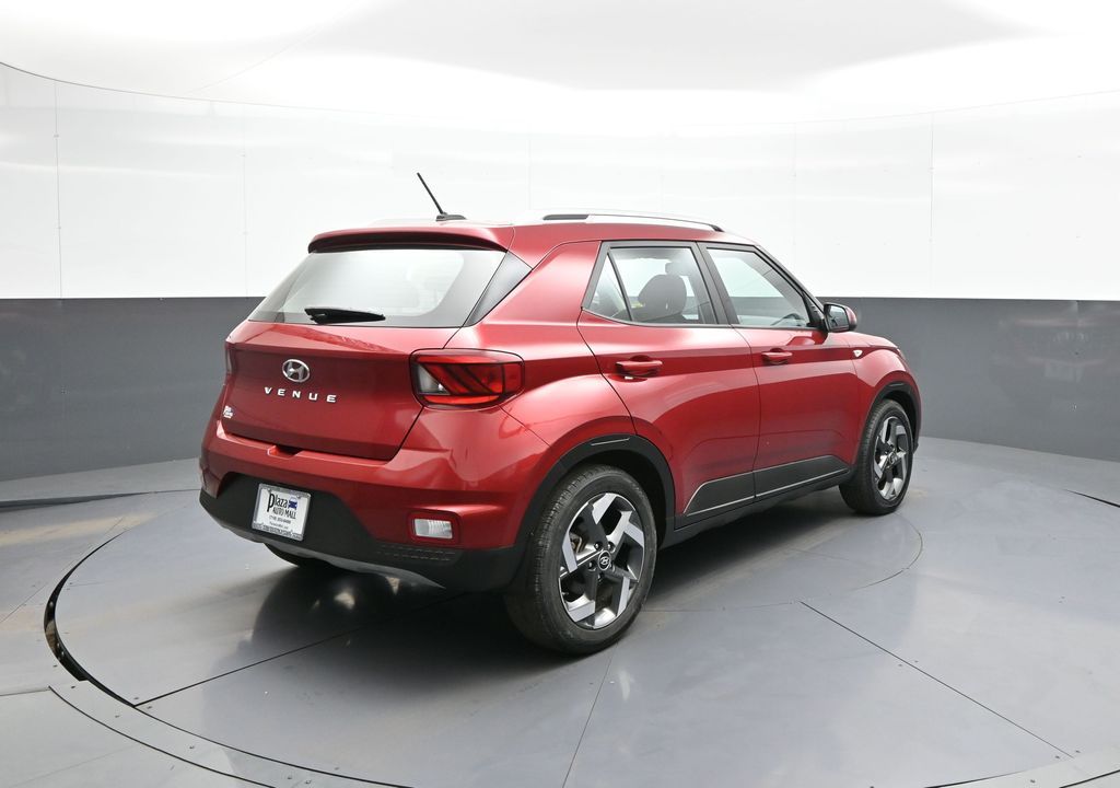 2023 Hyundai Venue SEL - Photo 6