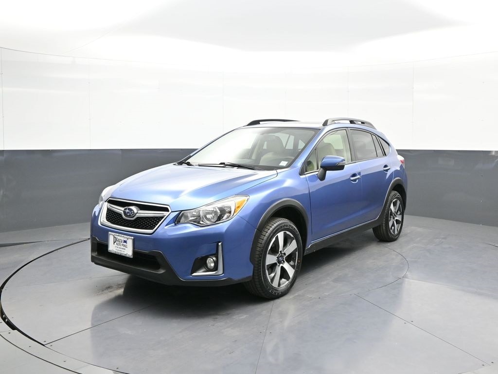 2016 Subaru Crosstrek Hybrid Touring's photo