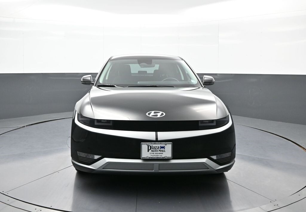 2024 Hyundai Ioniq 5 SEL photo 2