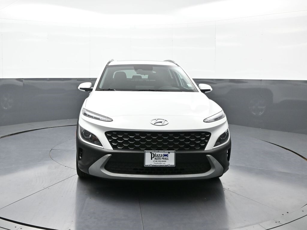 2023 Hyundai Kona SEL photo 2