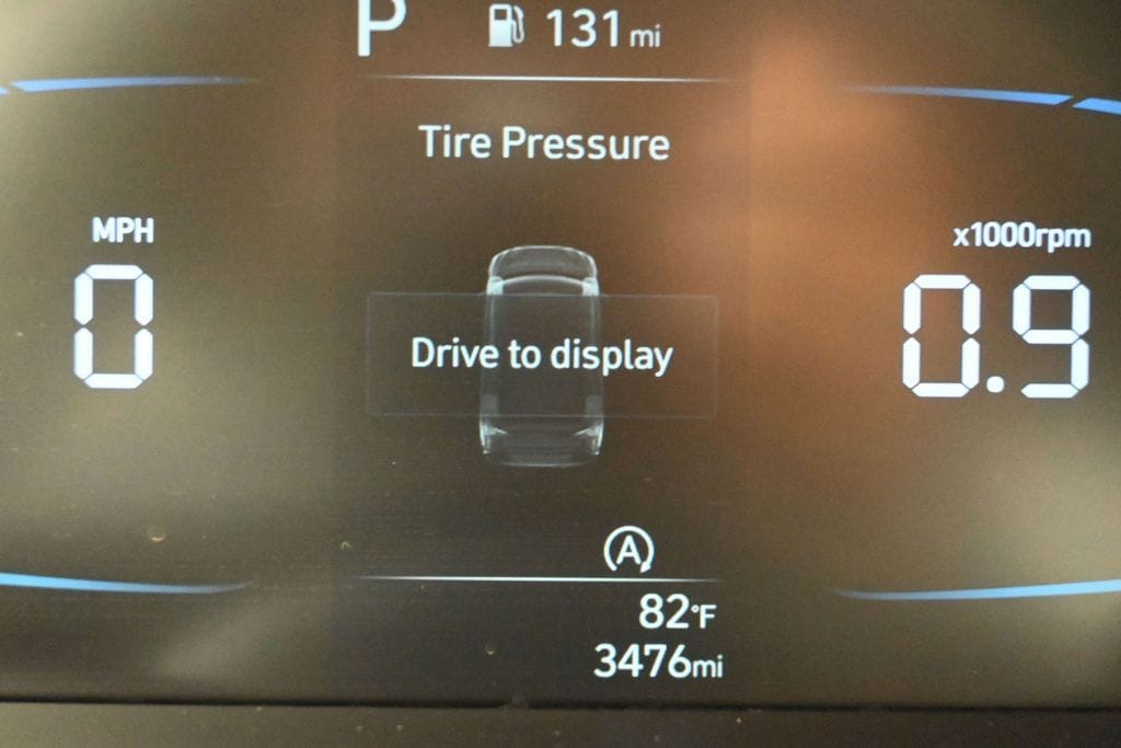 2025 Hyundai Elantra SE - Photo 15