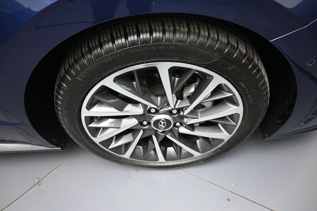 2022 Hyundai Sonata Limited - Photo 13