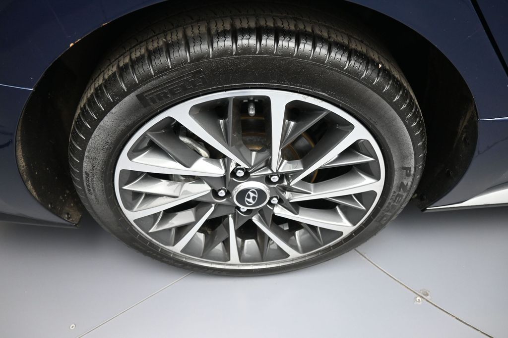 2022 Hyundai Sonata Limited - Photo 12
