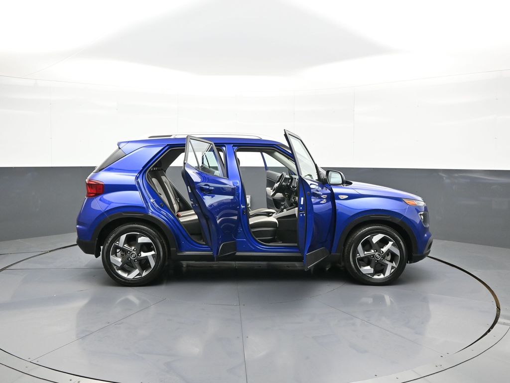 2023 Hyundai Venue SEL - Photo 41