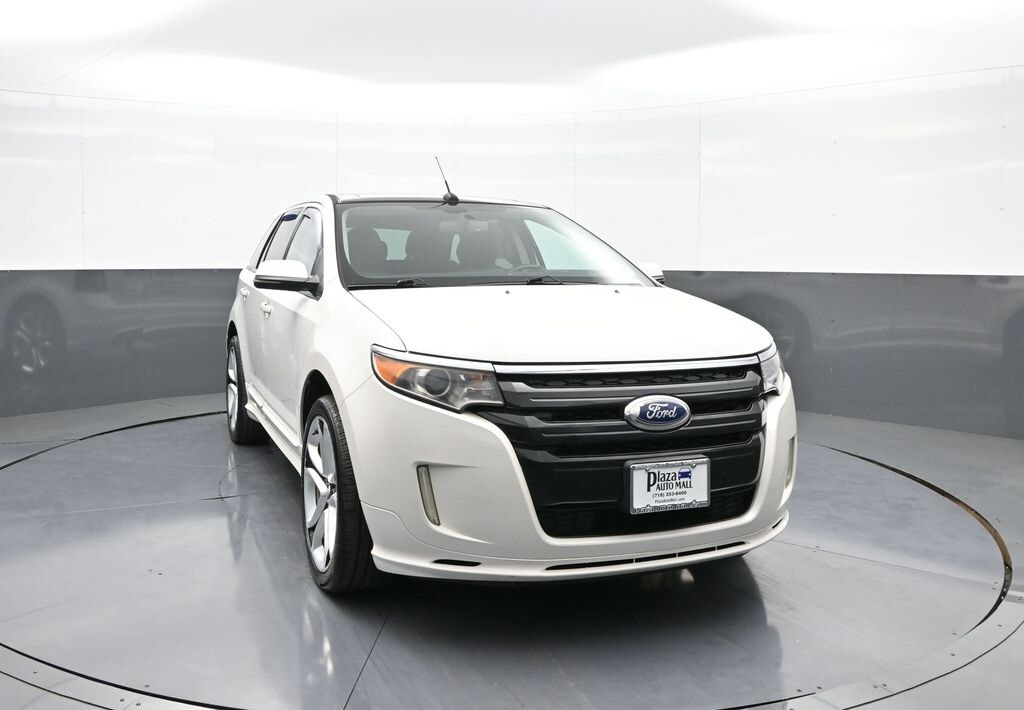 2013 Ford Edge Sport photo 3