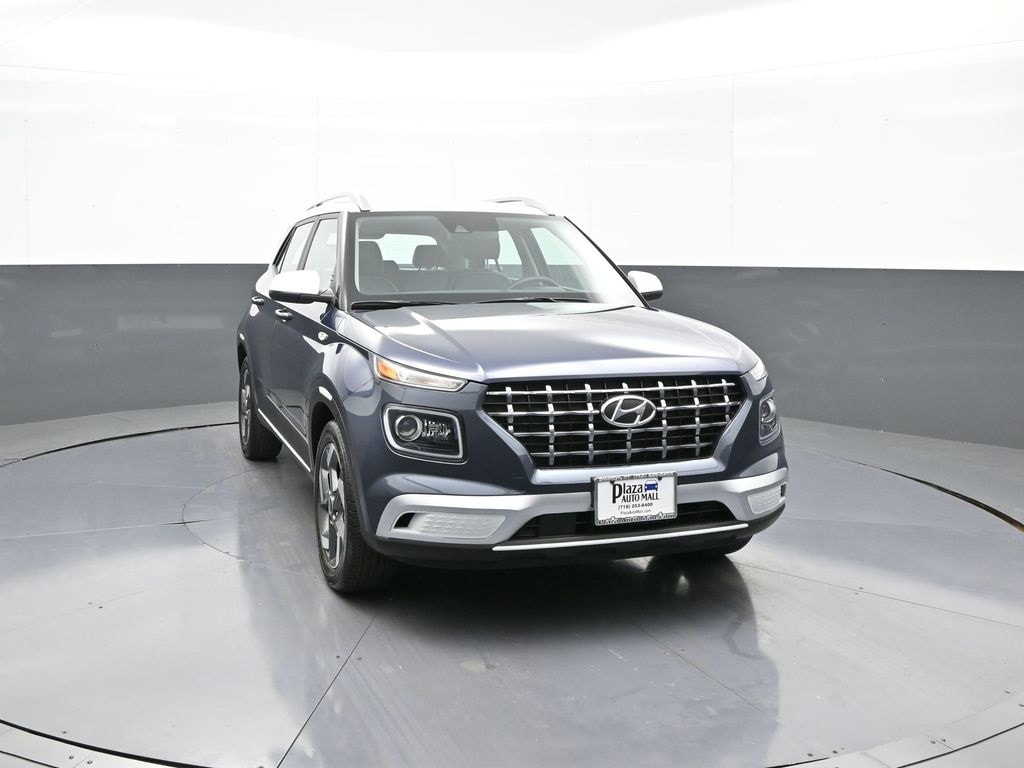 Certified 2022 Hyundai Venue Limited SUV