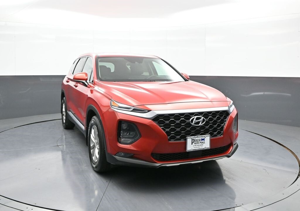 2020 Hyundai Santa Fe SEL photo 2