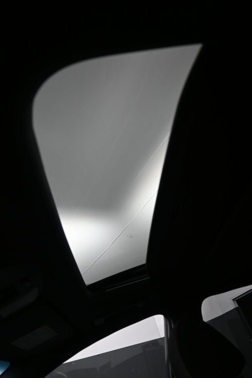 2023 Hyundai Kona N Line - Photo 17