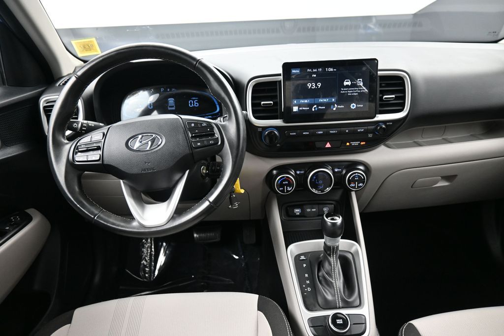 2023 Hyundai Venue SEL - Photo 19