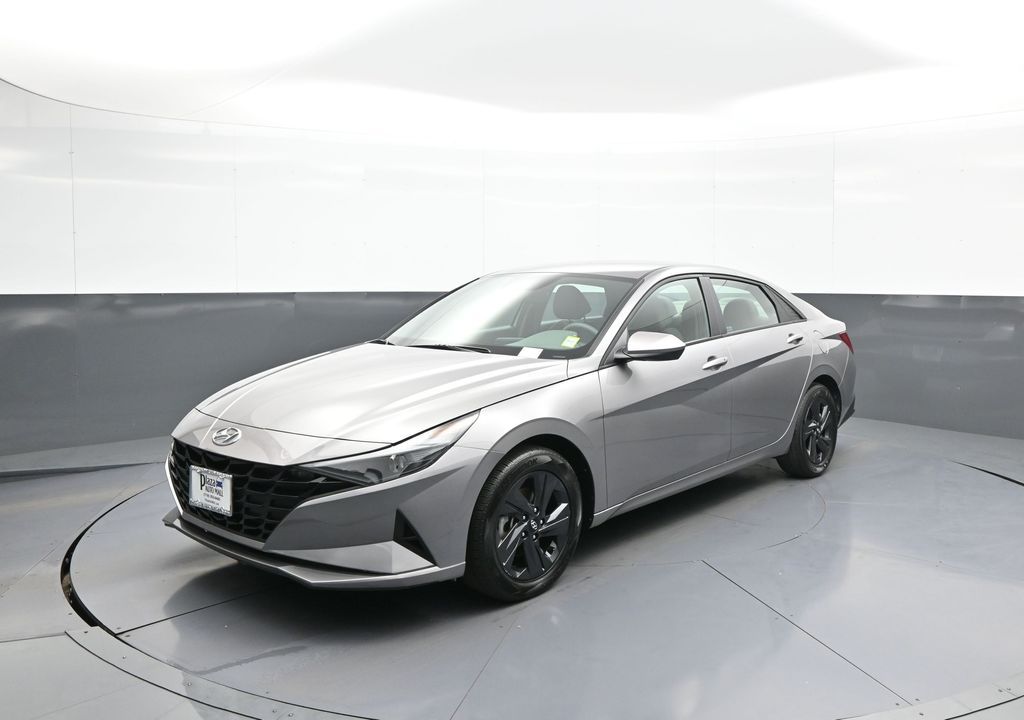 2023 Hyundai Elantra 2.0 SEL IVT SULEV's photo