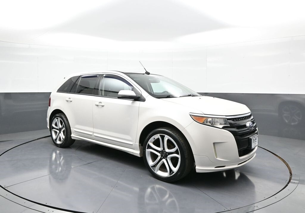 2013 Ford Edge Sport photo 4