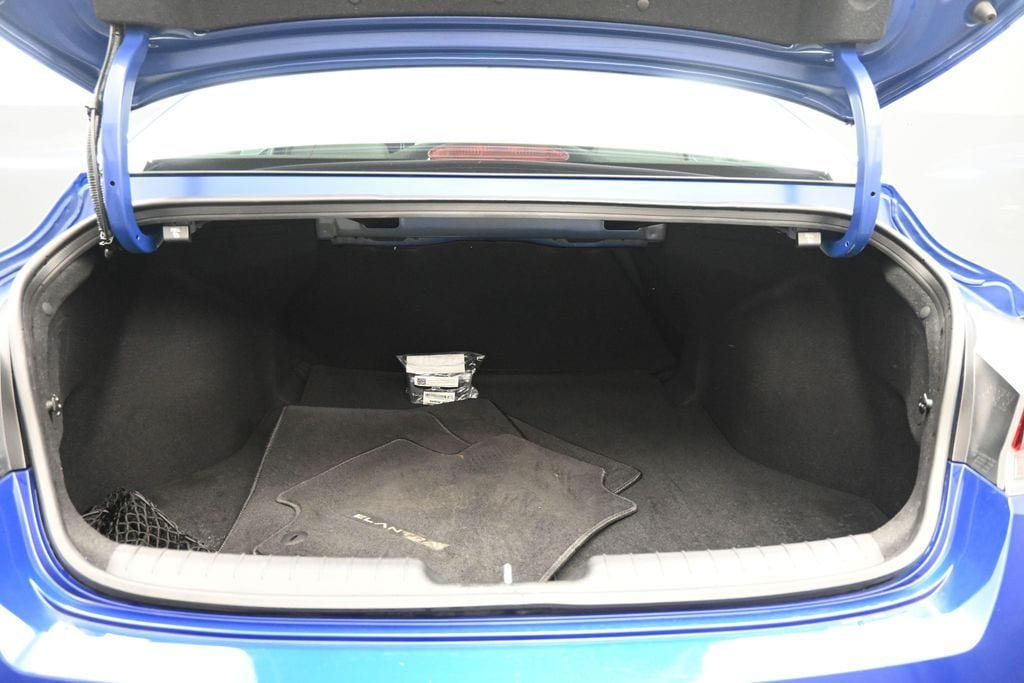 2025 Hyundai Elantra SE - Photo 20