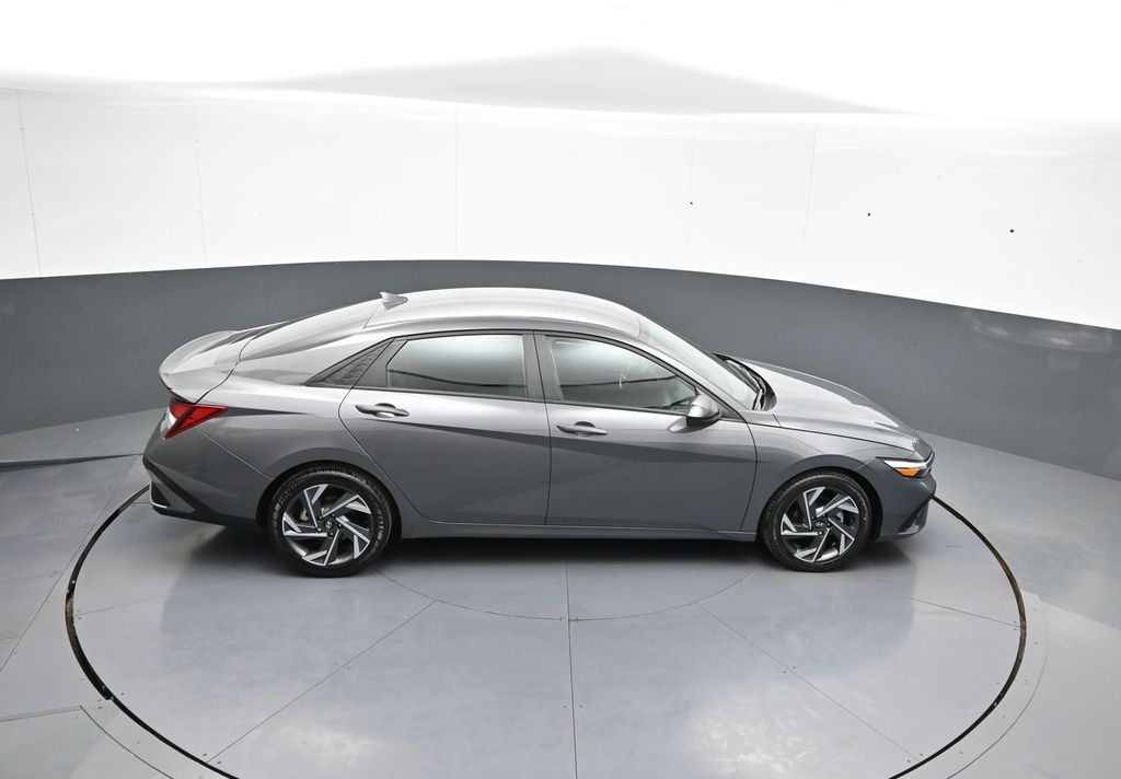 2025 Hyundai Elantra SEL - Photo 34